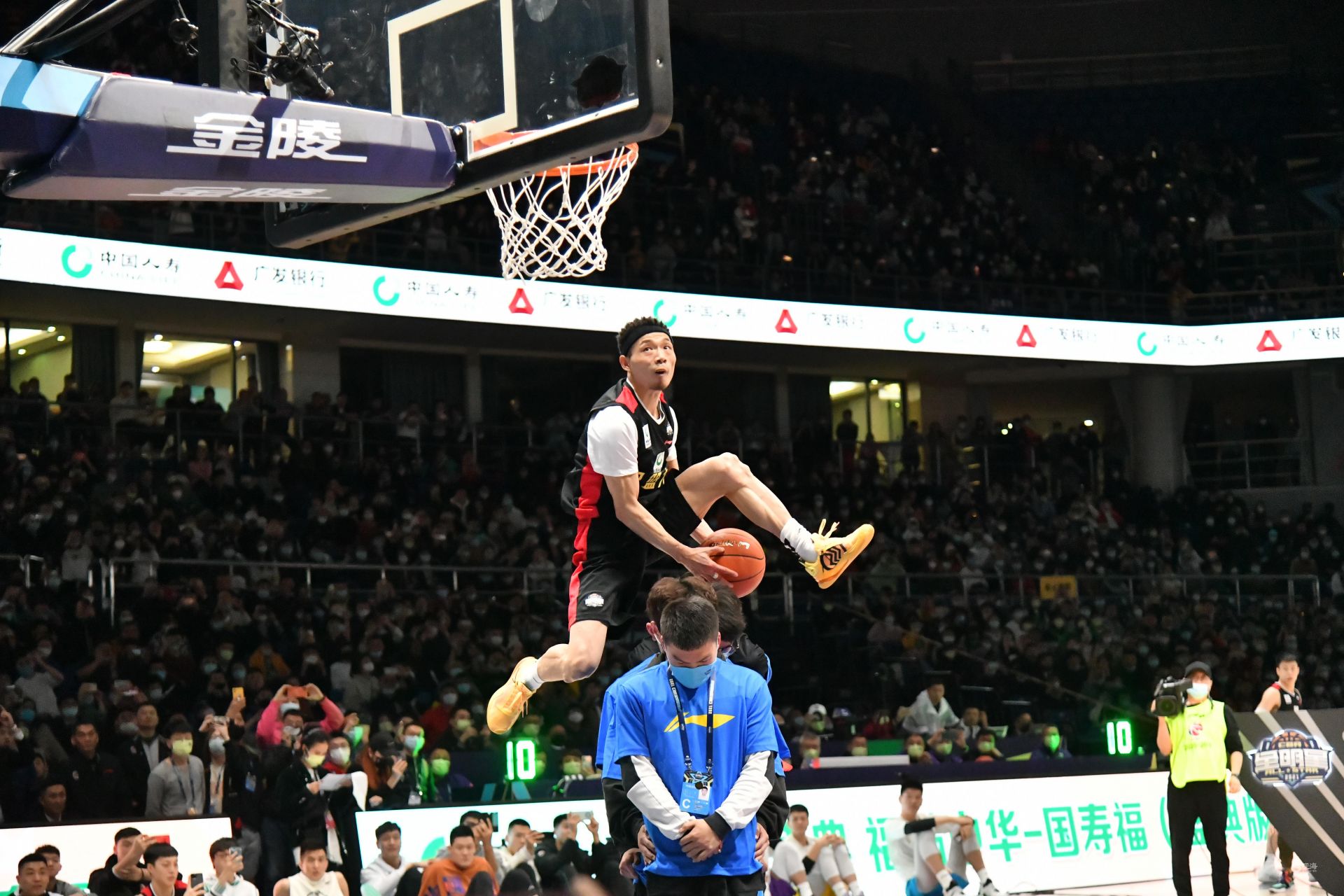 能成为一名 能成为一名