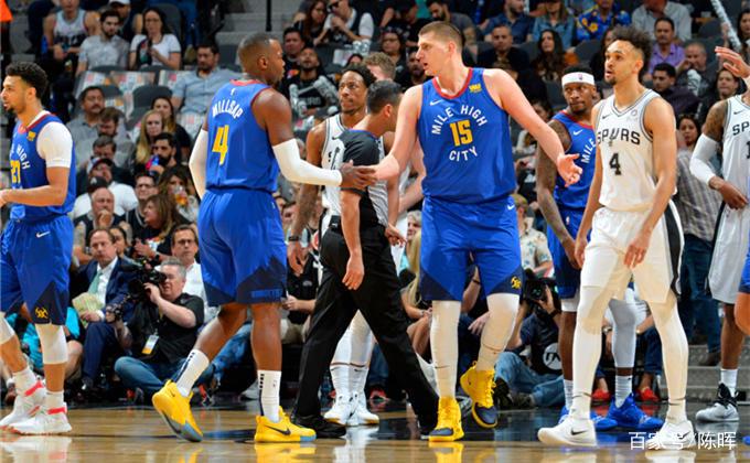 赛后他低调 赛后他低调